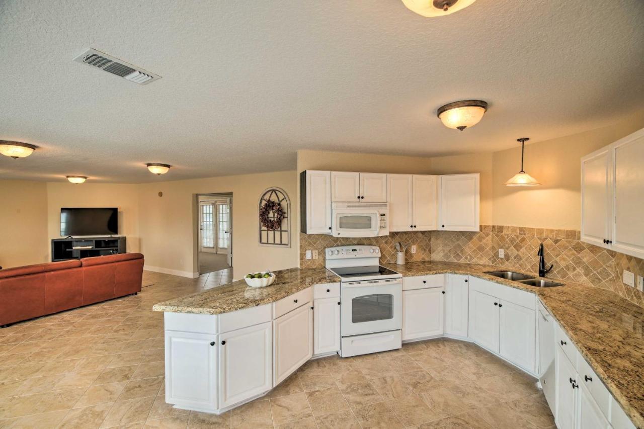 Apt With Balconies - Steps To Kemah Boardwalk! Exterior foto